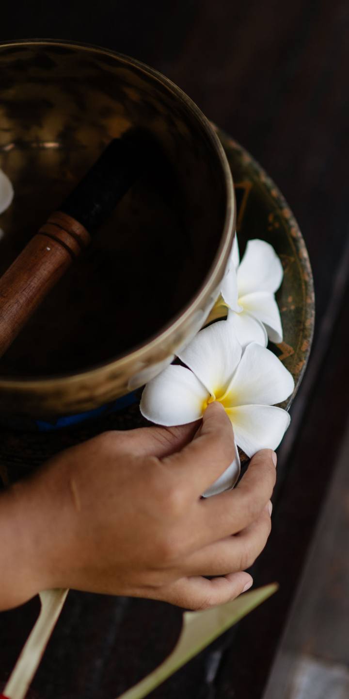 Wooden pattern on wall with shadow and light